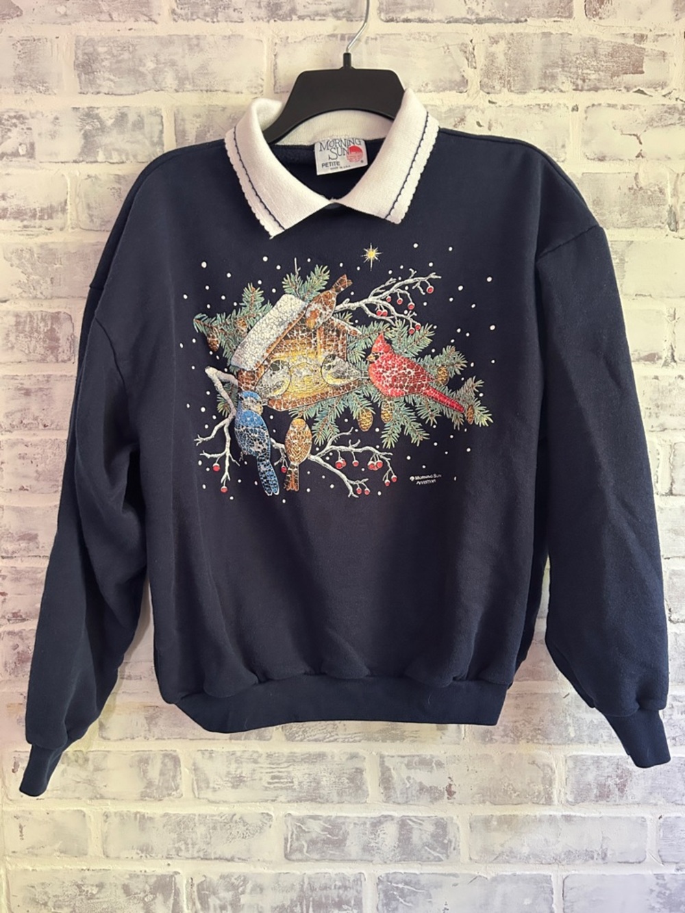 Vintage Women’s Medium Navy Collared Crewneck Sweatshirt Christmas Birds Granny